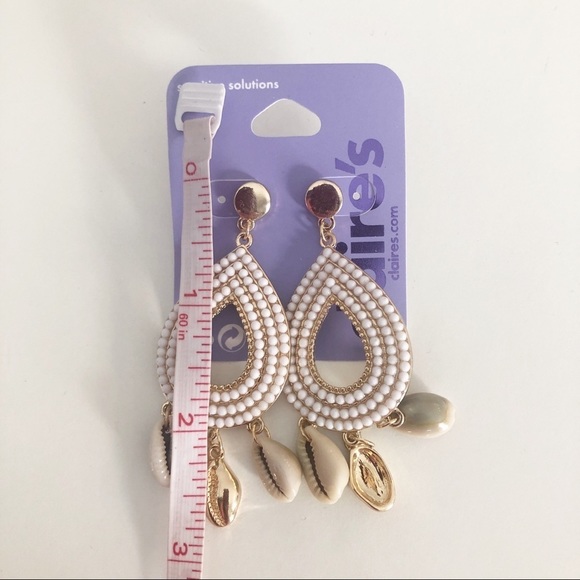 Claire's Gold tone Teardrop Seashell Drop Earrings - Picture 2 of 3